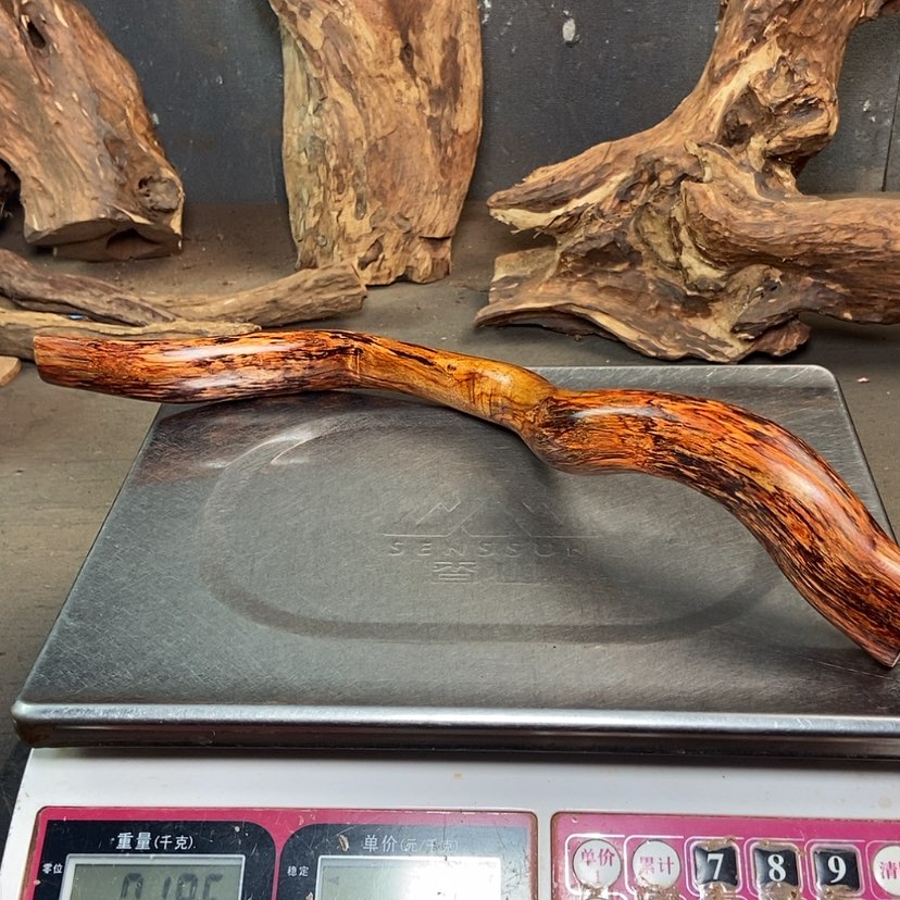 【闪购商品】黄花梨/降香黄檀美**界