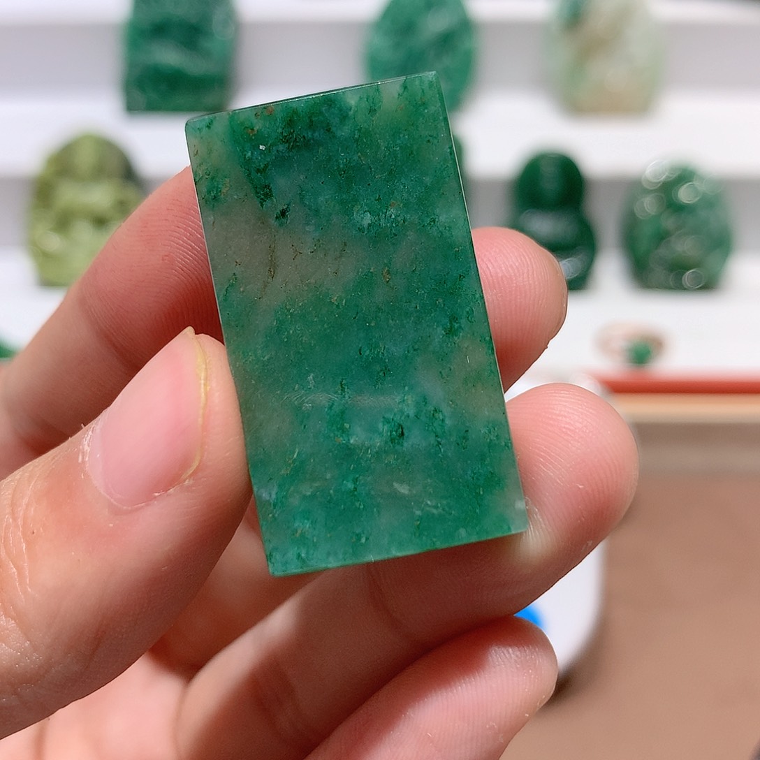 独山玉挂件未镶嵌