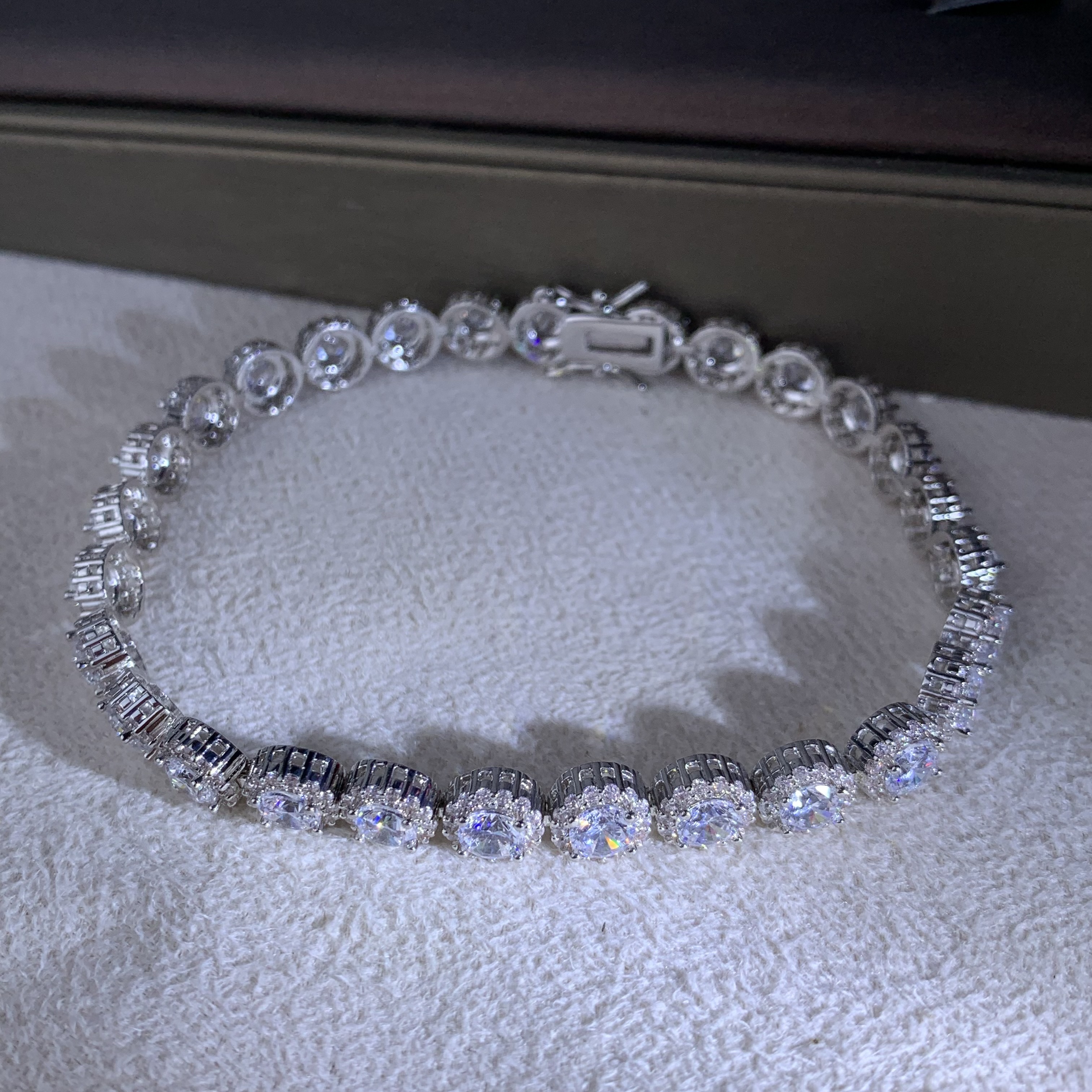 6149【手链】轻奢精品白金色女士手链