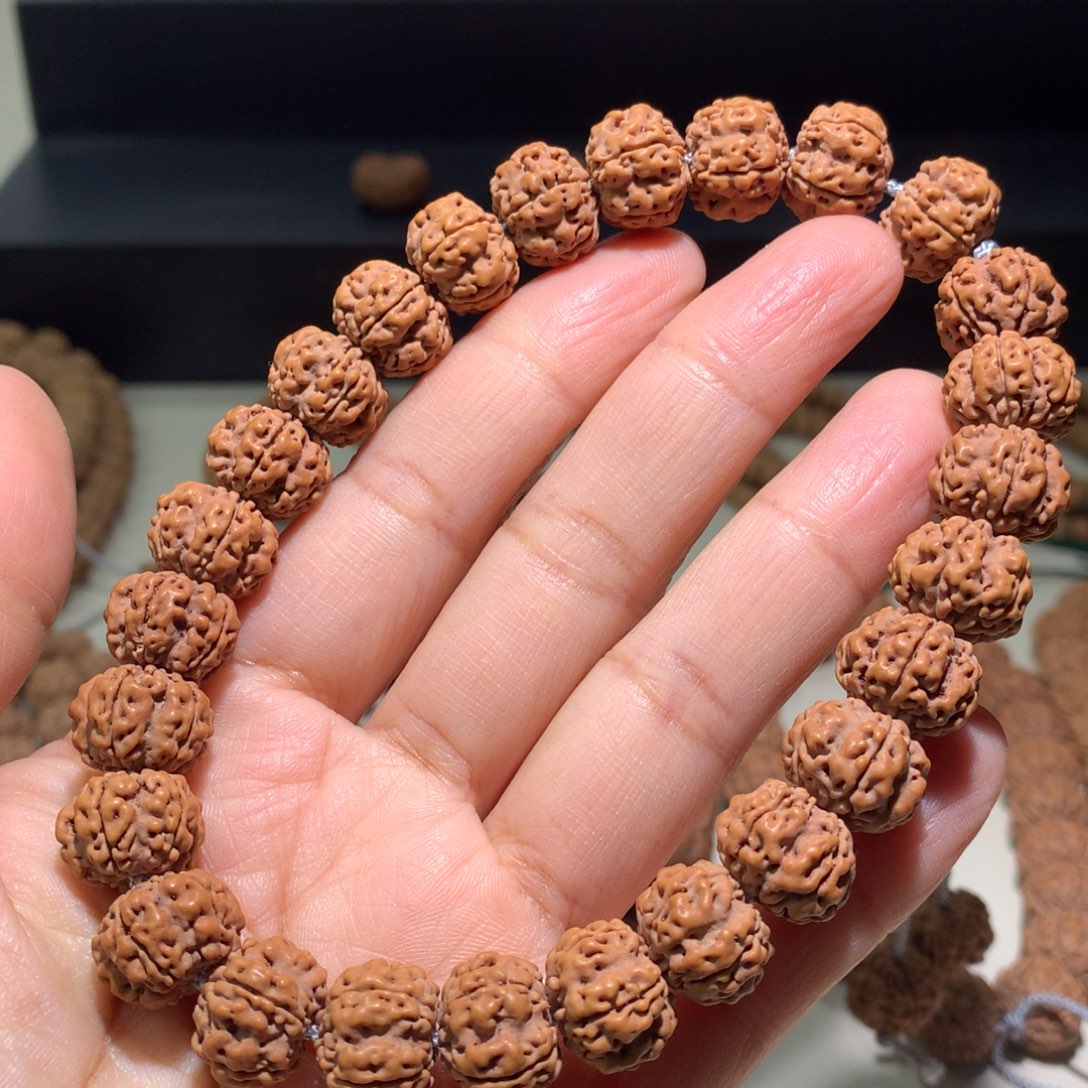 金刚菩提吊坠做**己帝王花手串13