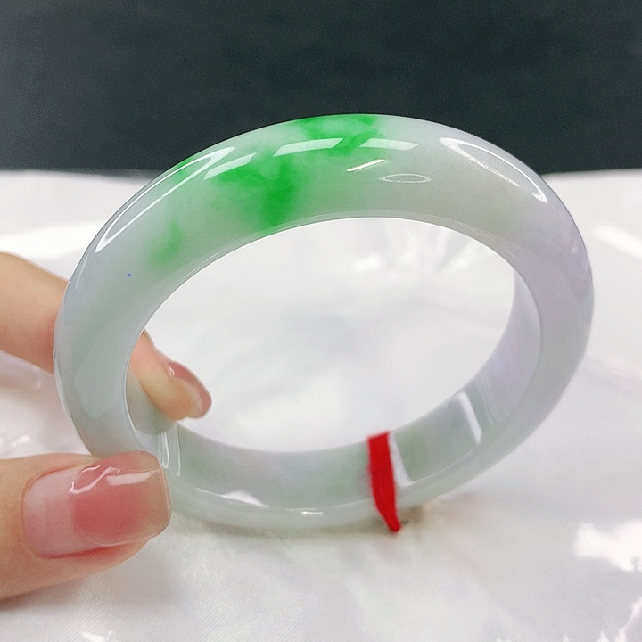 翡翠未镶嵌手镯圈52.5，0A052