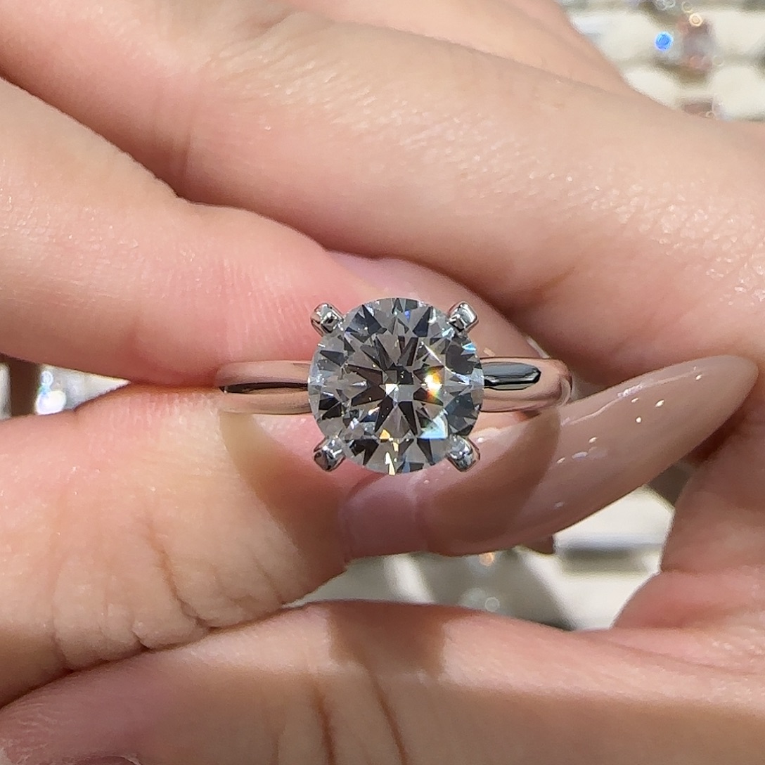 铂Pt950镶嵌实验室培育钻石卡四爪1.6卡11