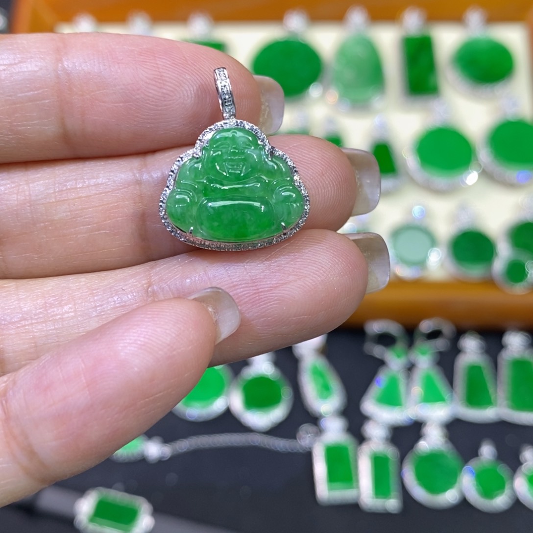 翡翠吊坠(不含链)18K金镶嵌吊坠