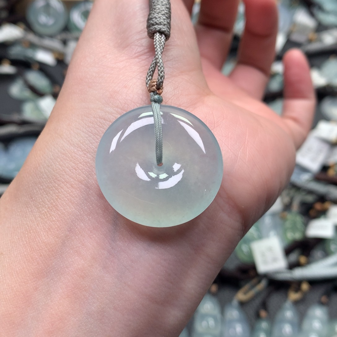 翡翠颈饰未镶嵌00000000000000