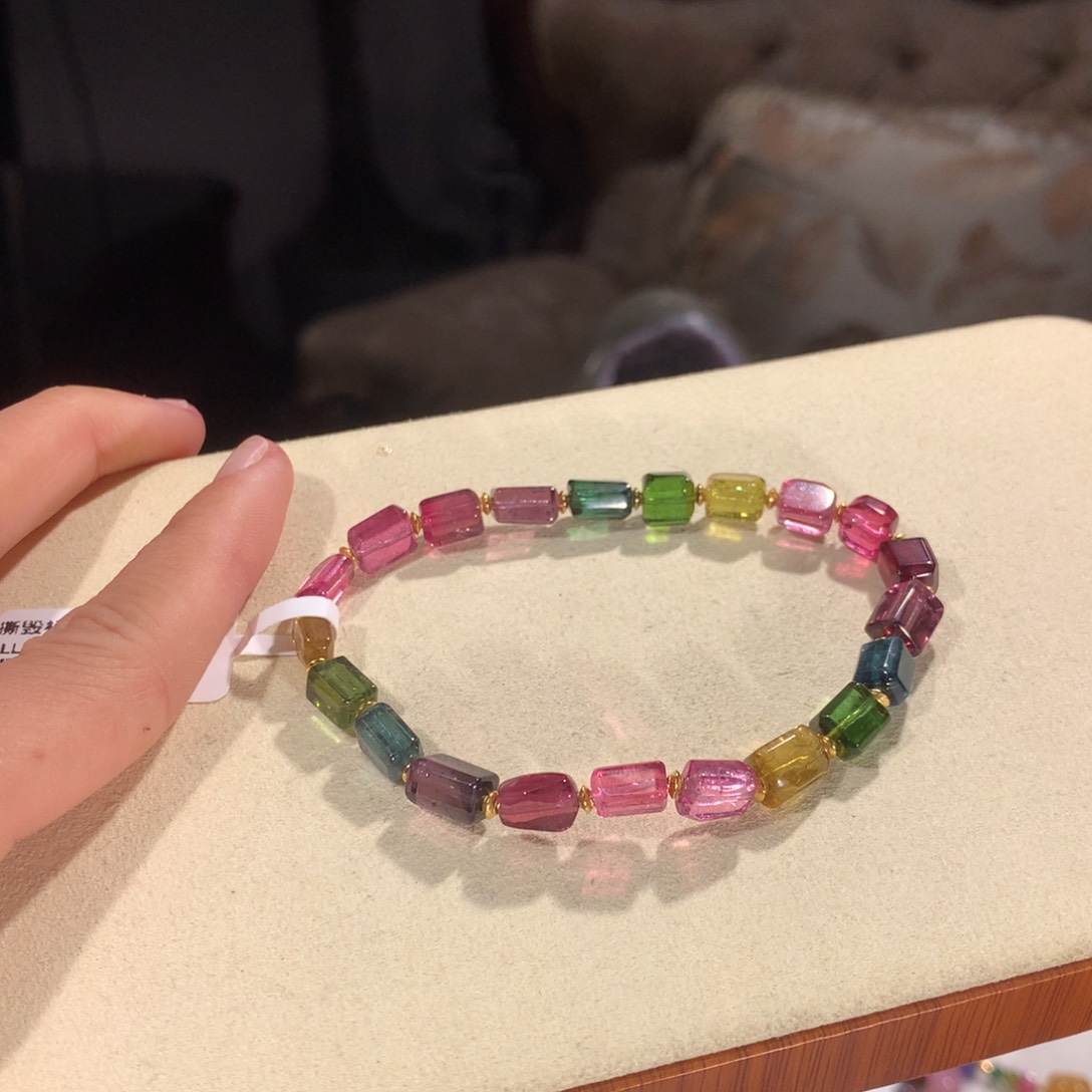 碧玺多样性发货一件未镶嵌