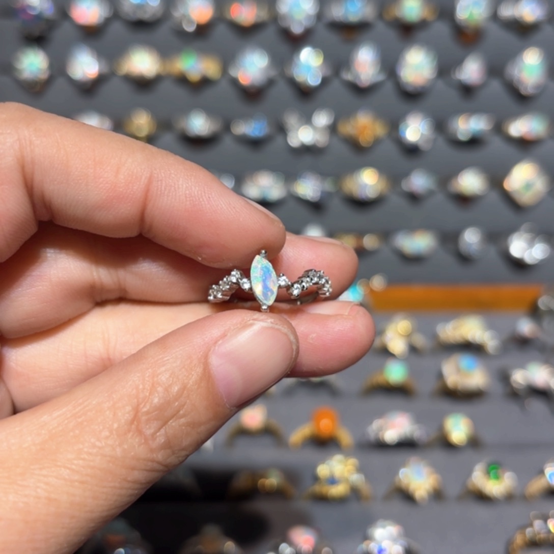 欧泊戒指银S925镶嵌欧泊戒指