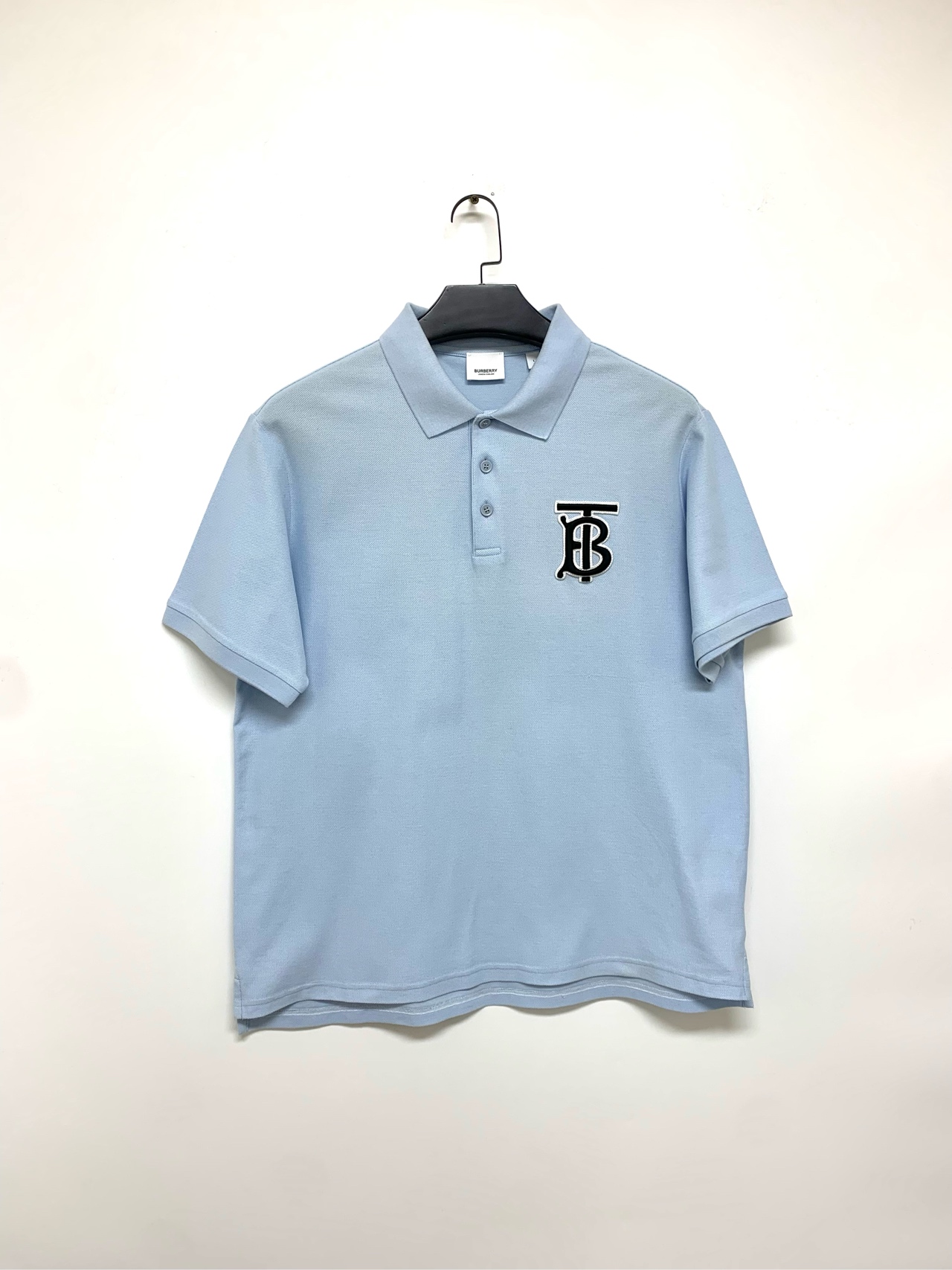 99新  【Burberry】胸前Tb短袖polo衫/L码/Y11877478