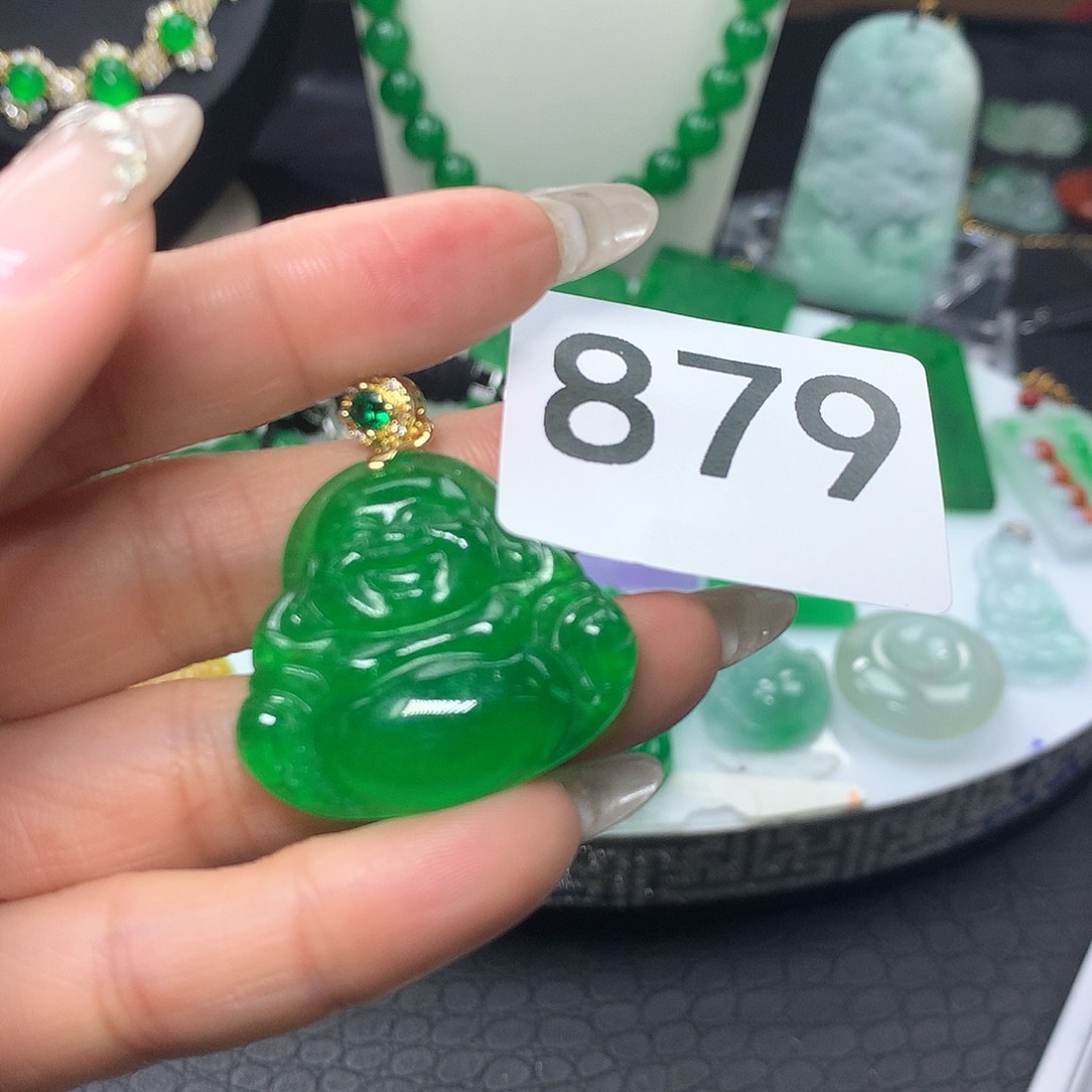 翡翠吊坠(赠链)未镶嵌