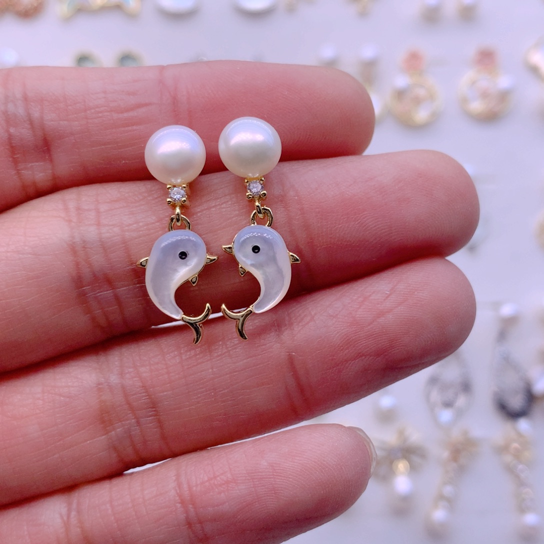 淡水珍珠耳饰合金