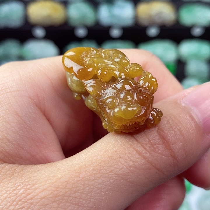 翡翠颈饰未镶嵌天然