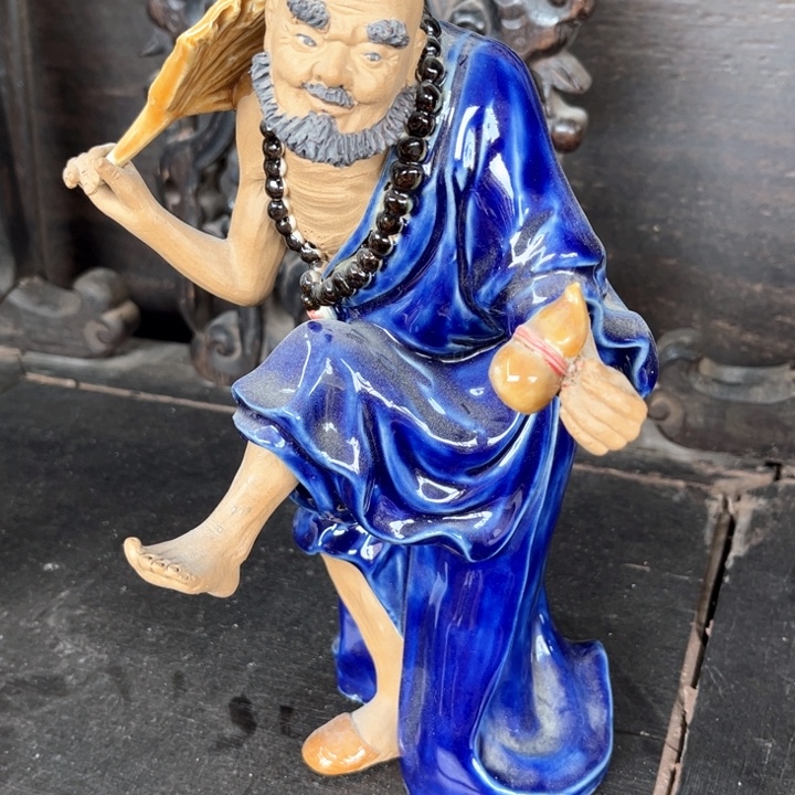 毛***奇瓷片明玉家的老物件