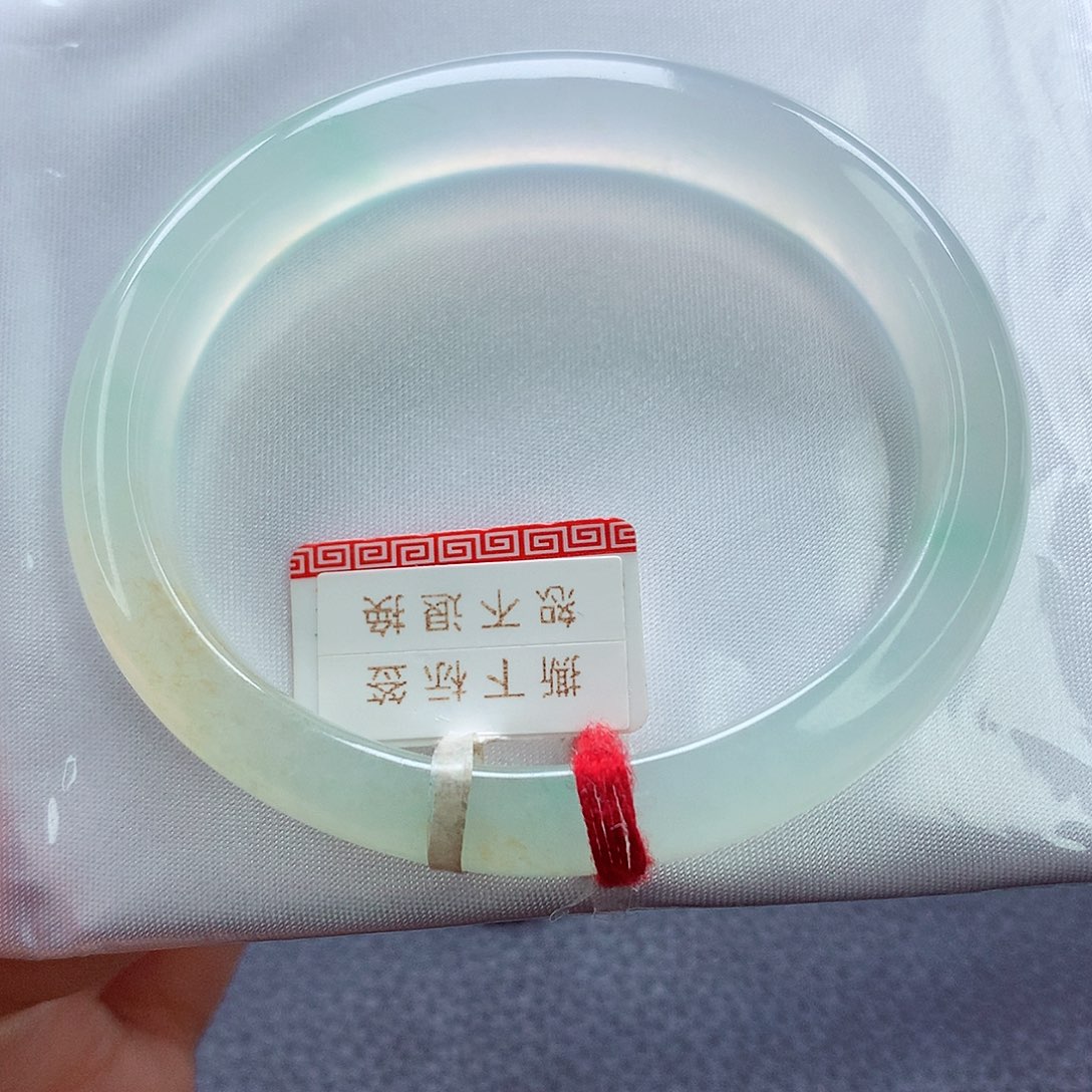 翡翠手镯未镶嵌53贵妃