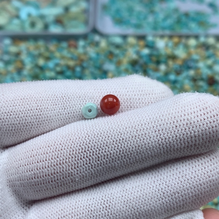 南红玛瑙未镶嵌珠宝奇石