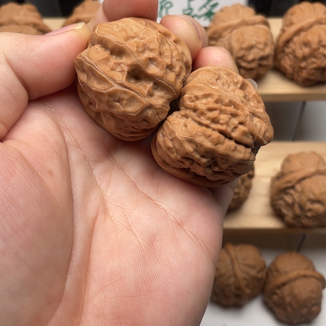 桃核吊坠蛤蟆头36尺66