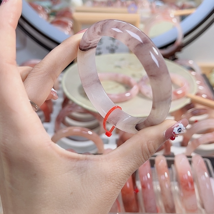 石英质玉手镯未镶嵌@*、