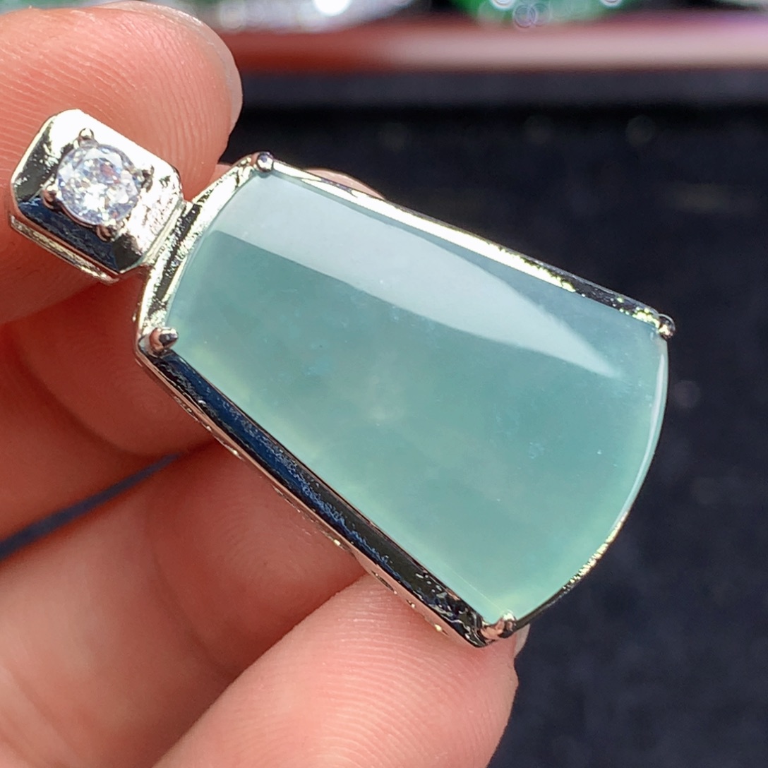 【闪购商品】翡翠未镶嵌颈饰翡翠