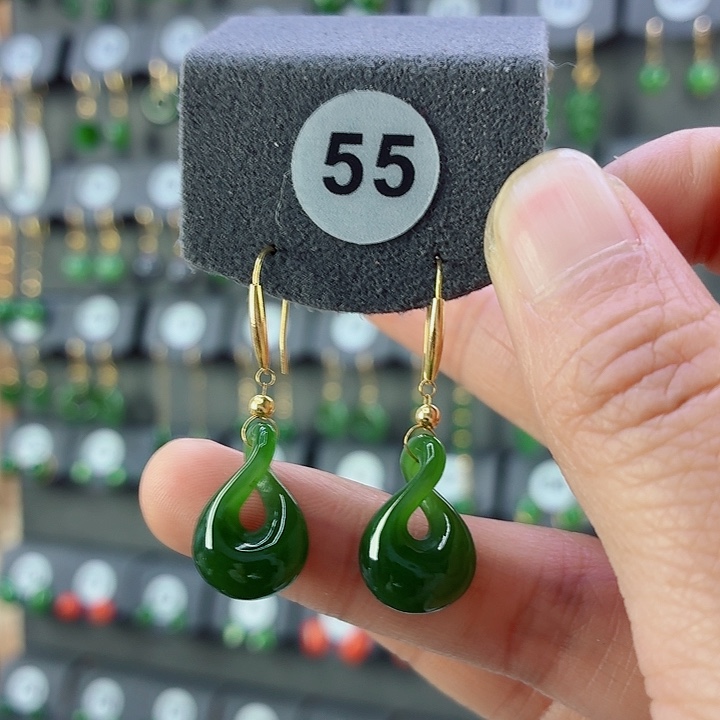 和田玉18K金镶嵌耳饰