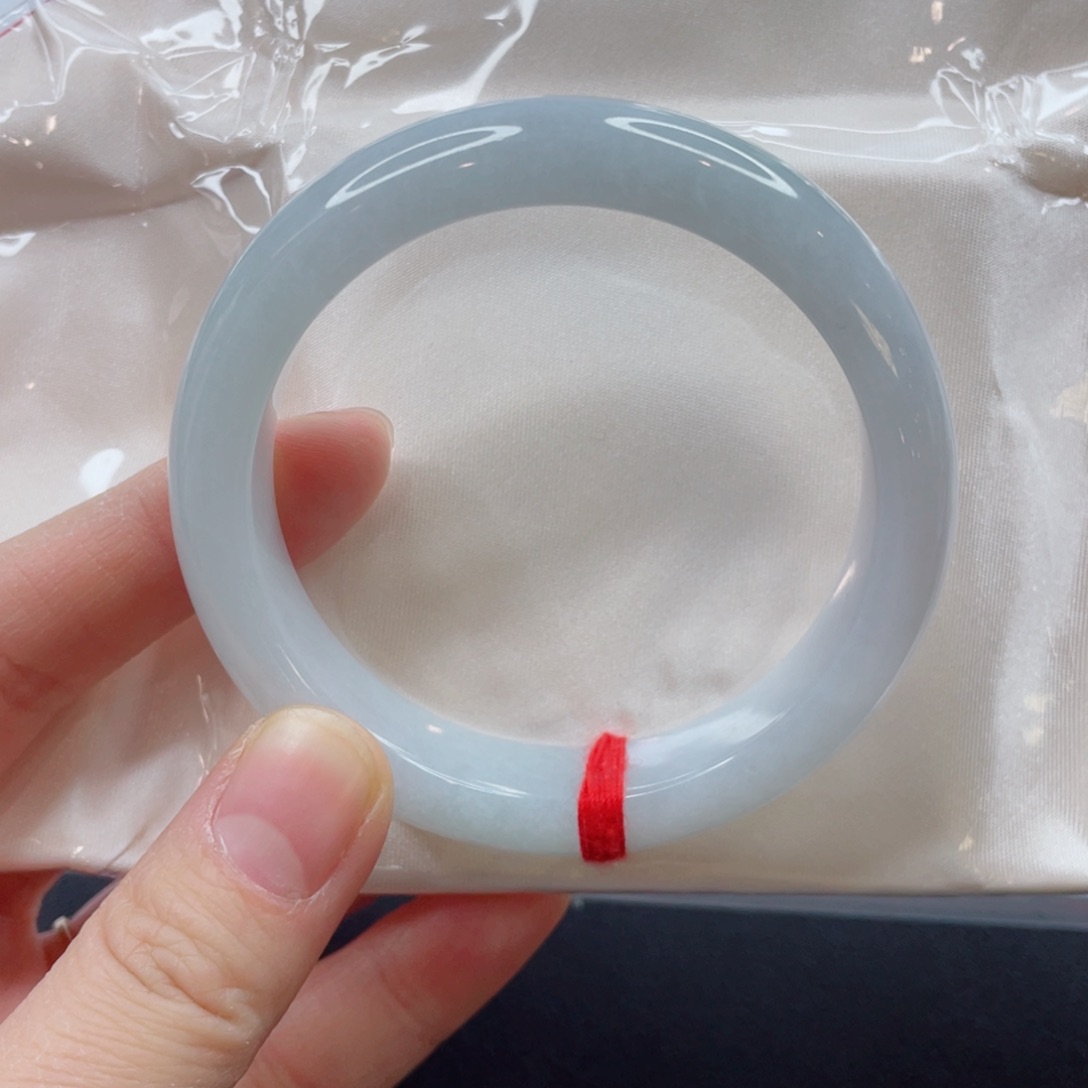 未镶嵌手镯翡翠手镯