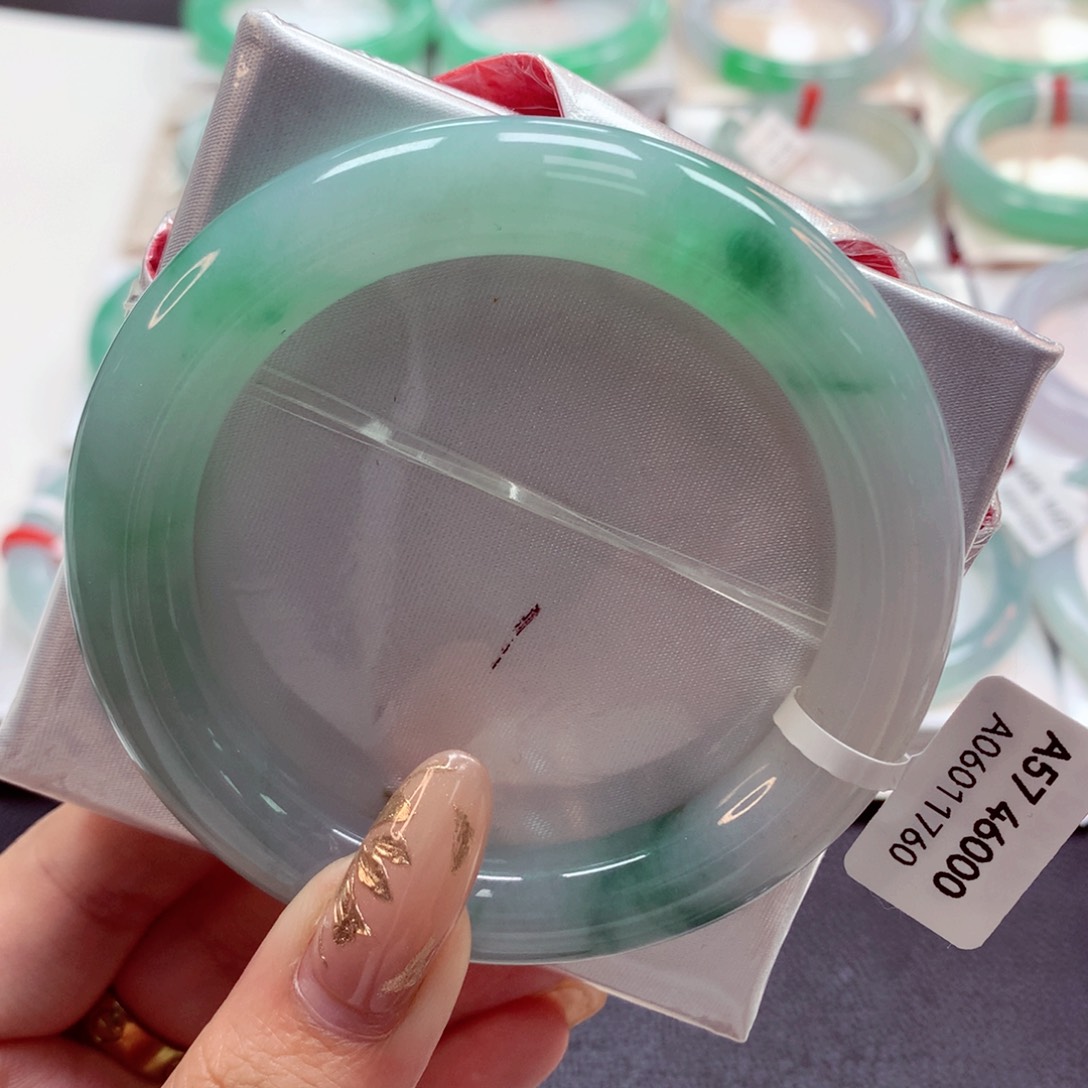 翡翠手镯（圆镯）未镶嵌22（14号）