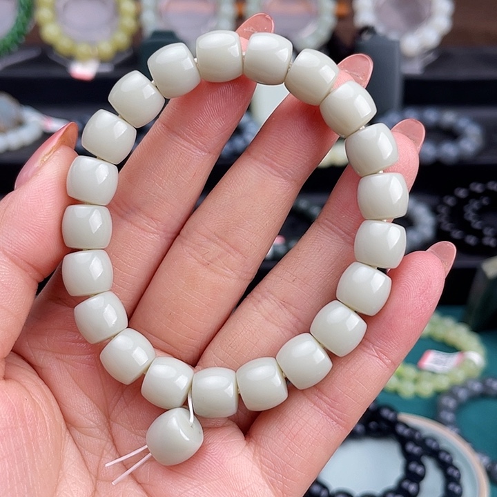 十***一和田玉未镶嵌手链俄料鸭蛋青白皮卡10