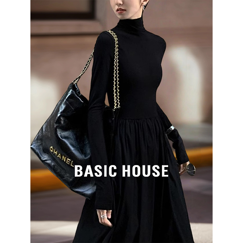 Basic House/百家好黑色磨毛半高领连衣裙高级感修身长裙女2025秋