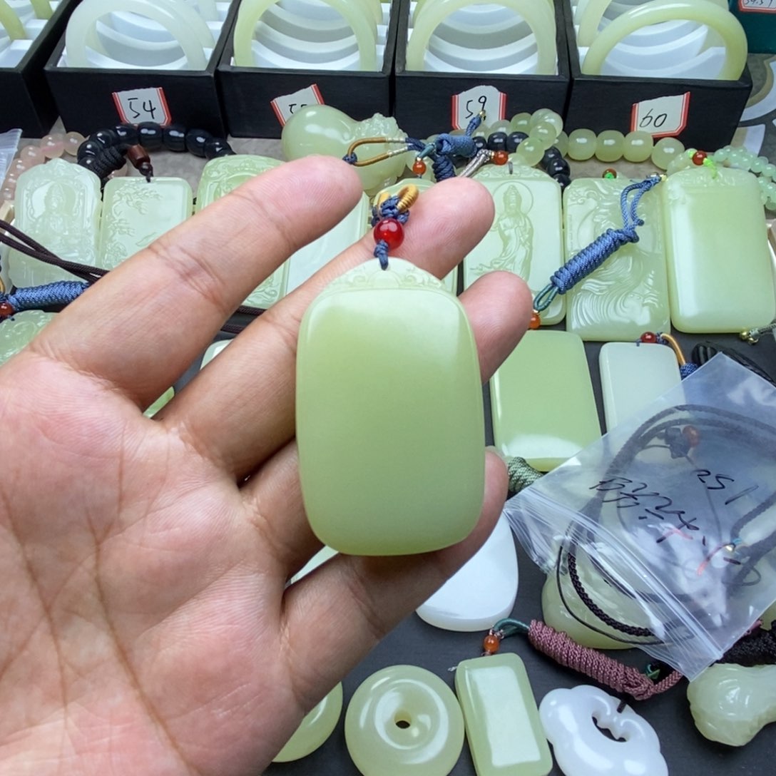 小**生天然青海时尚无事牌