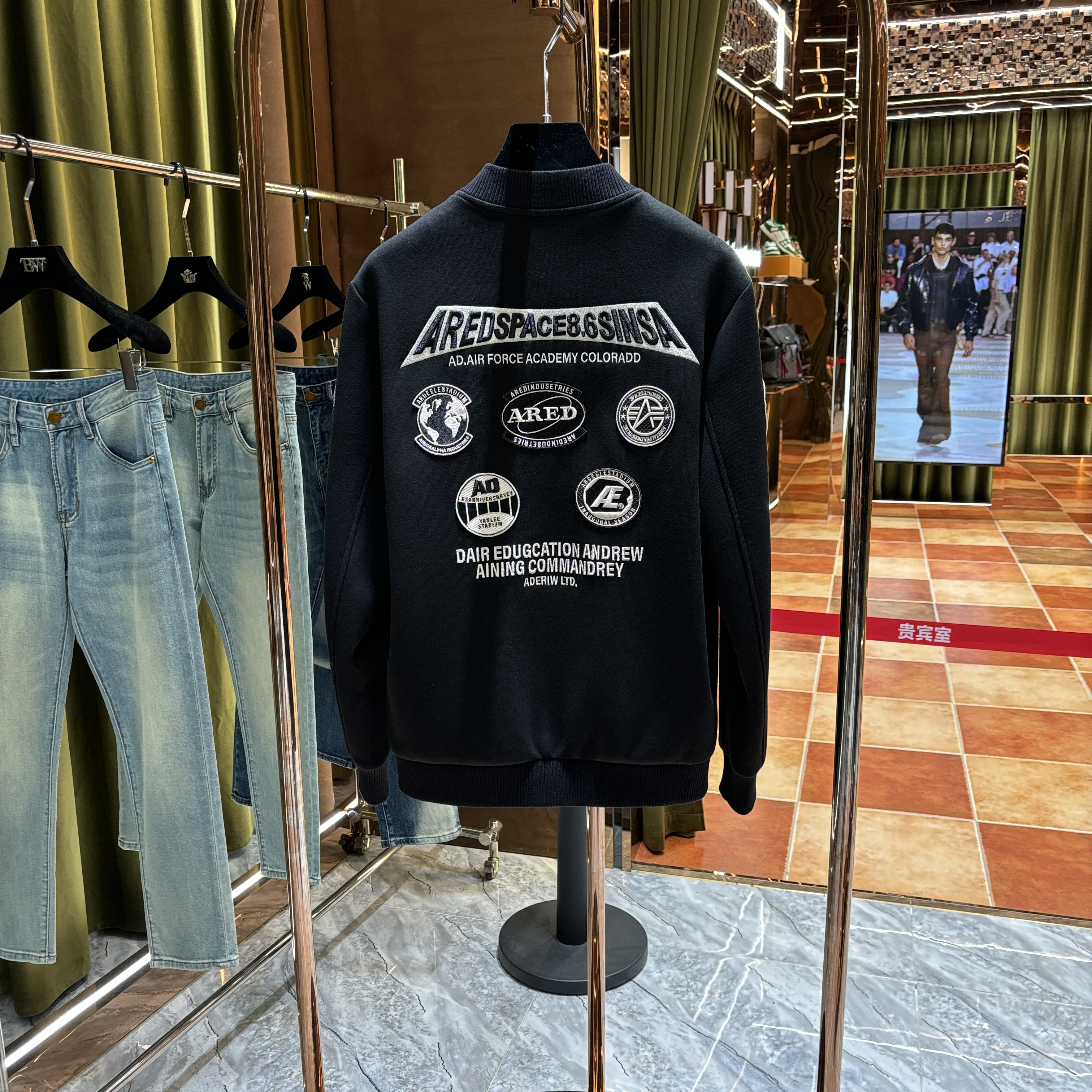 风【刚子专属】2025新款潮流百搭时尚男装棒球服外套55008