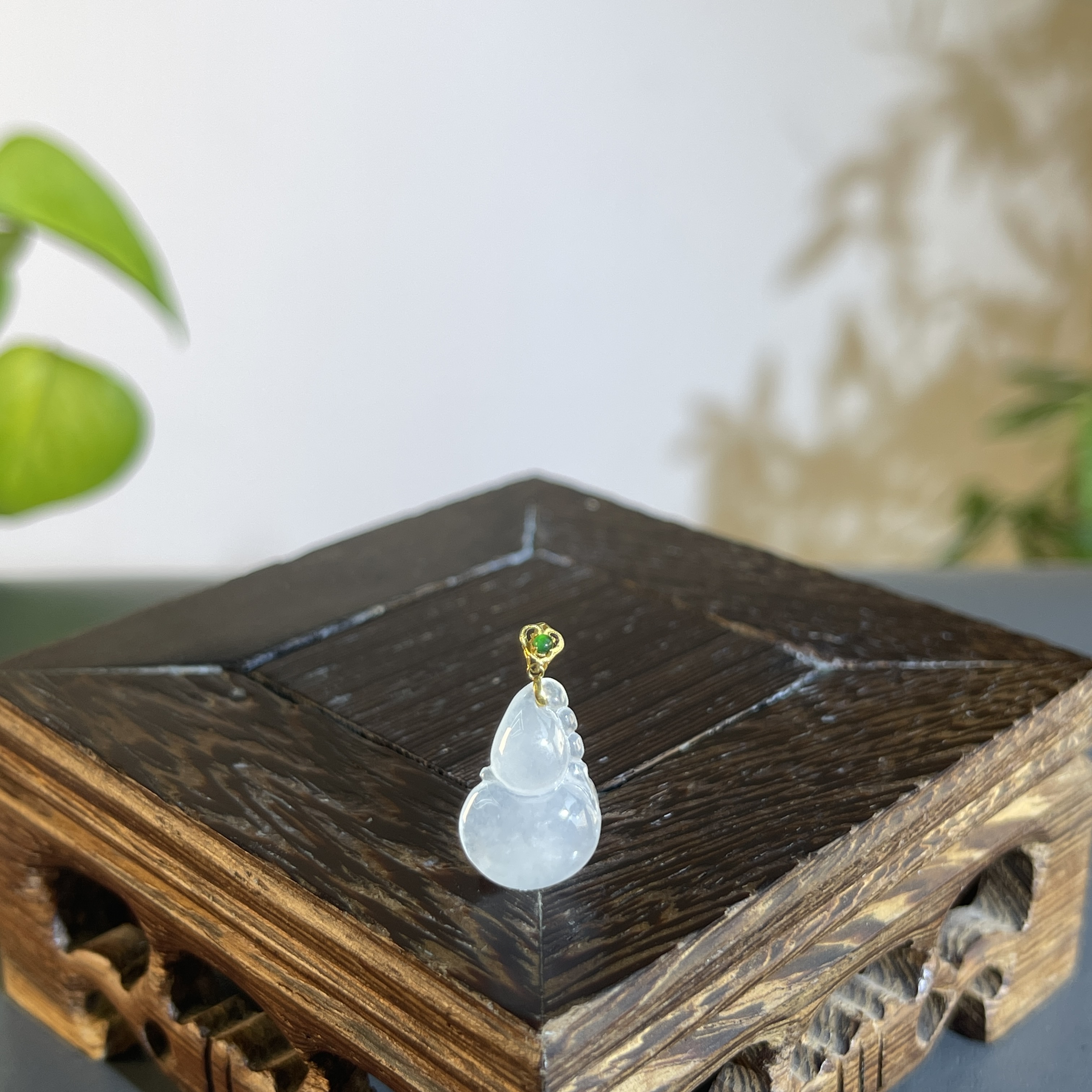 JXW17-011 天然翡翠缅甸A货 18K扣头葫芦