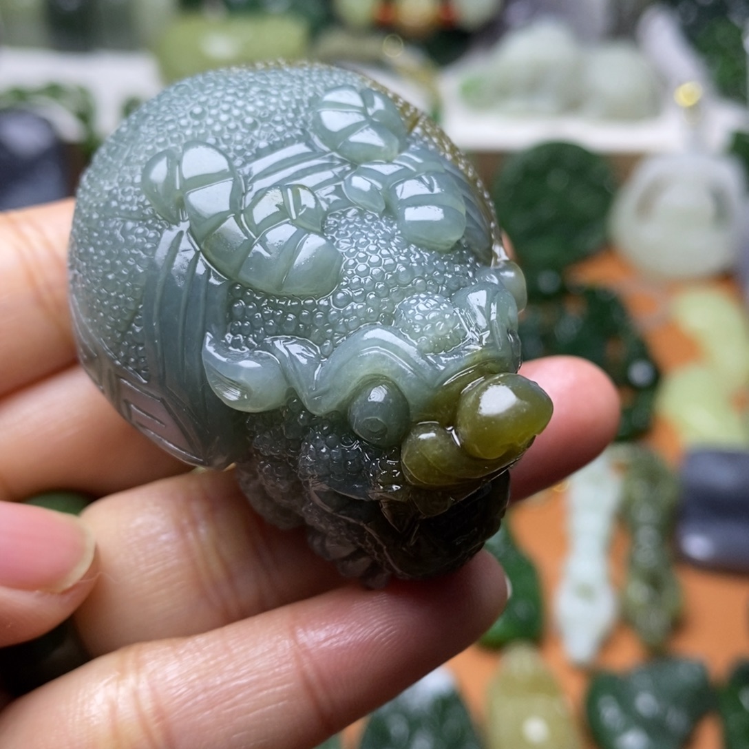 和田玉未镶嵌颈饰切莫蓝