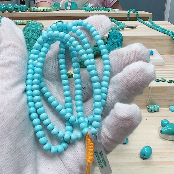 绿松石未镶嵌珠宝