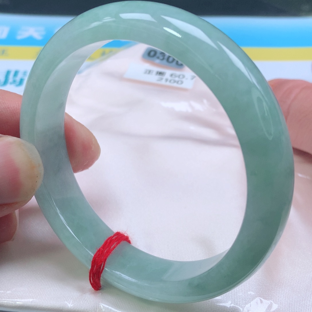 翡翠手镯未镶嵌0300号