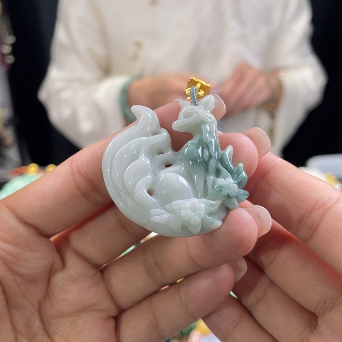 翡翠颈饰未镶嵌代编织