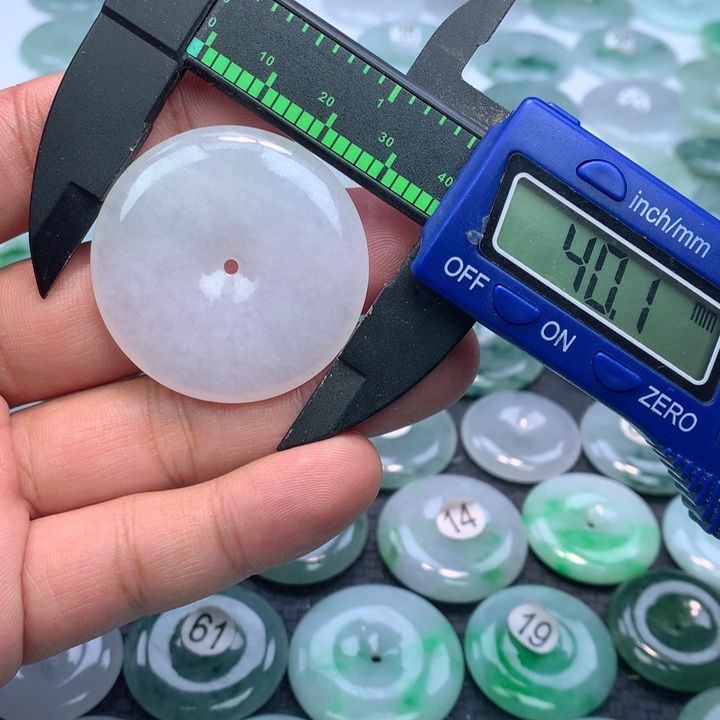 翡翠颈饰未镶嵌缅甸天然A货翡翠