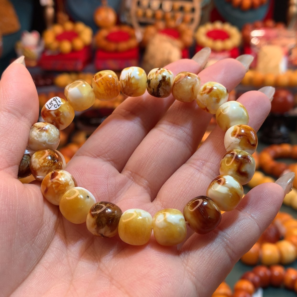 【闪购商品】蜜蜡手串未镶嵌猫***卡蜜蜡手串定制