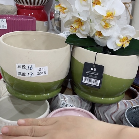 多肉绿植陶瓷花盆9.9包邮，有孔