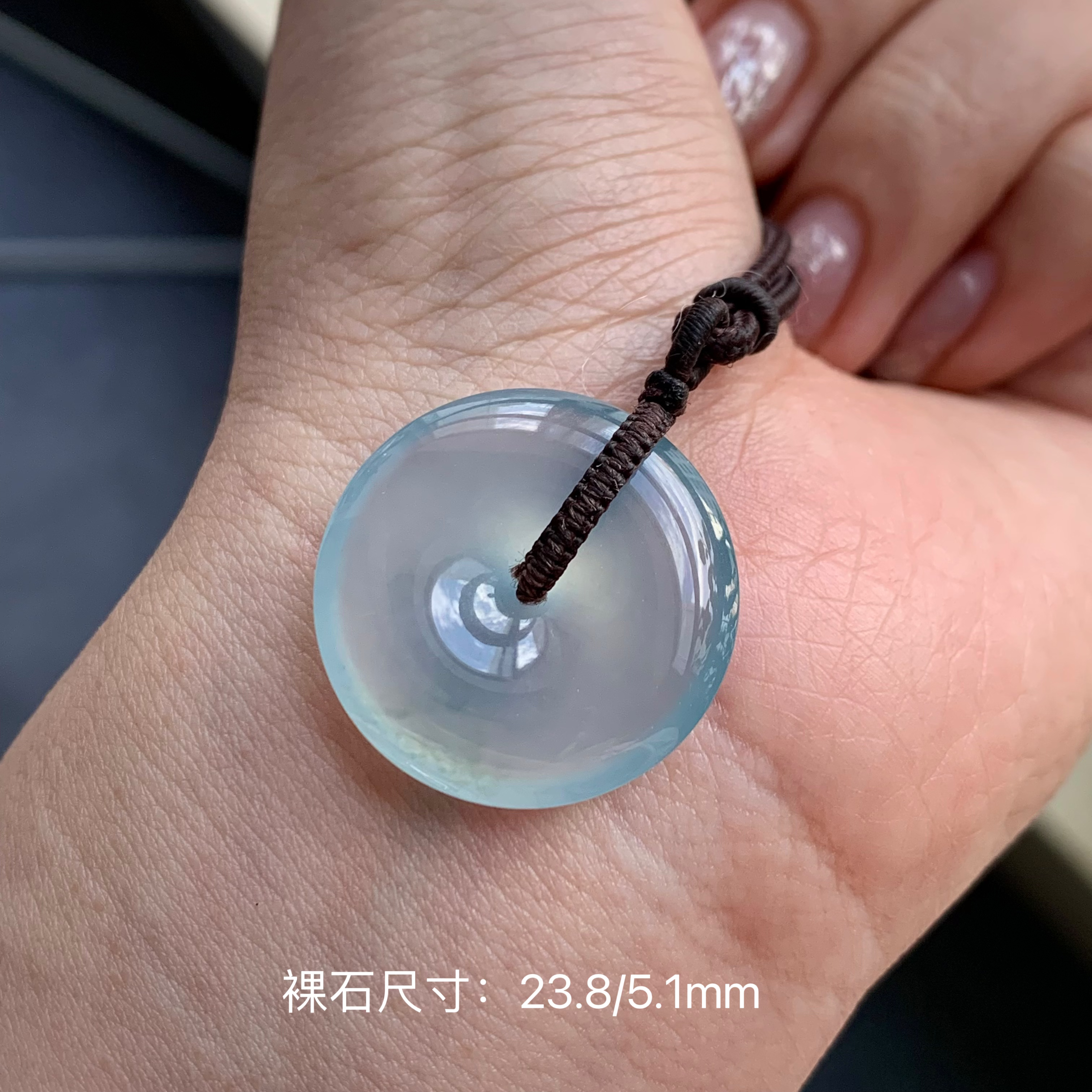 翡翠颈饰高冰起胶底子干净细腻形体饱满翡翠天空蓝平安扣吊坠