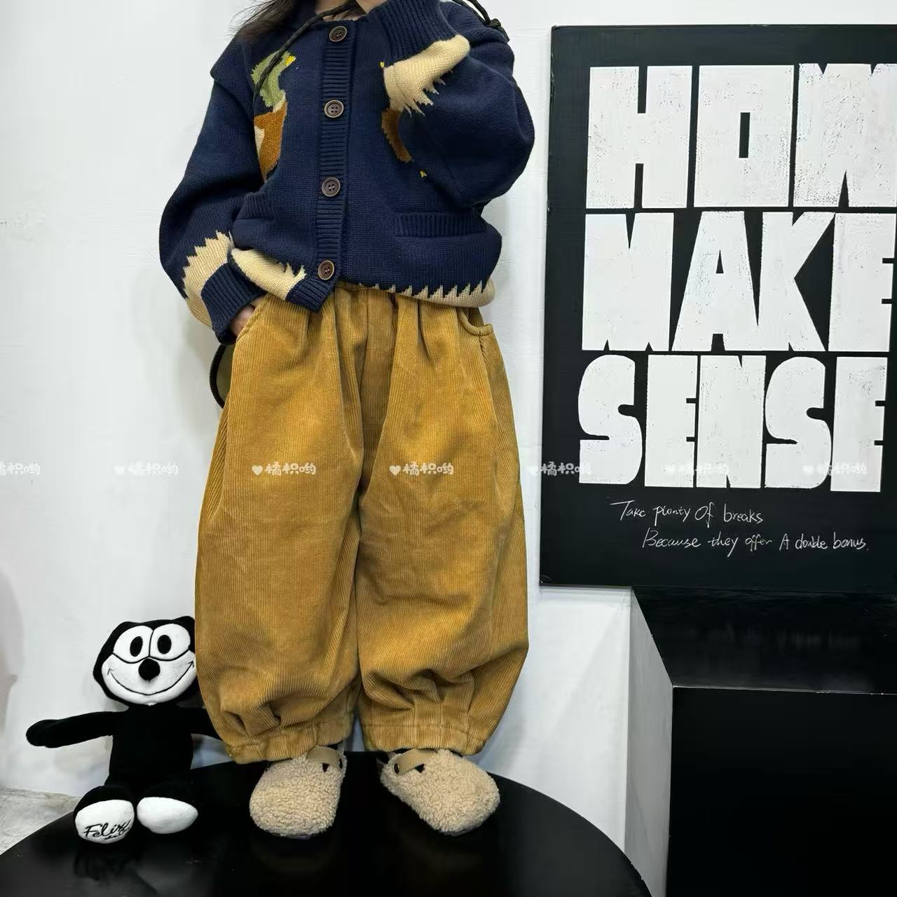 【橘枳哟】加绒老钱风南瓜色厚灯芯绒裤