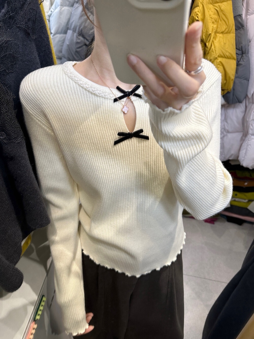 【Mis.】韩系甜美小蝴蝶结针织