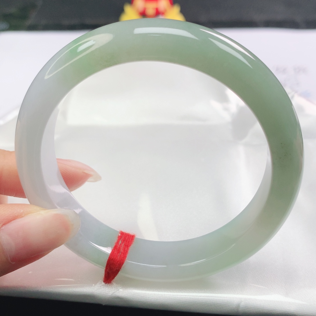 翡翠未镶嵌手镯翡翠57.0抹茶绿半山水正圈