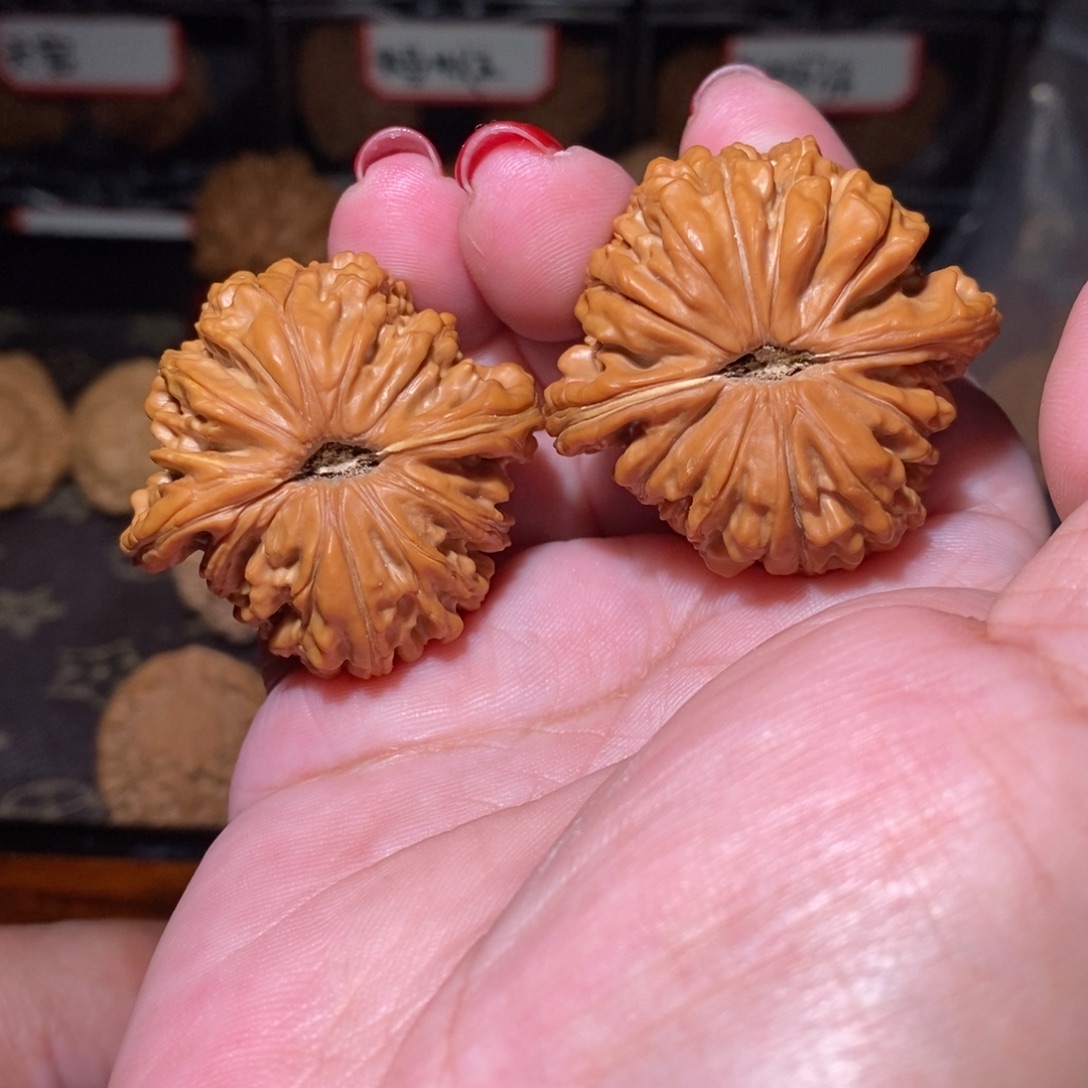 文玩核桃把件40汉高楼