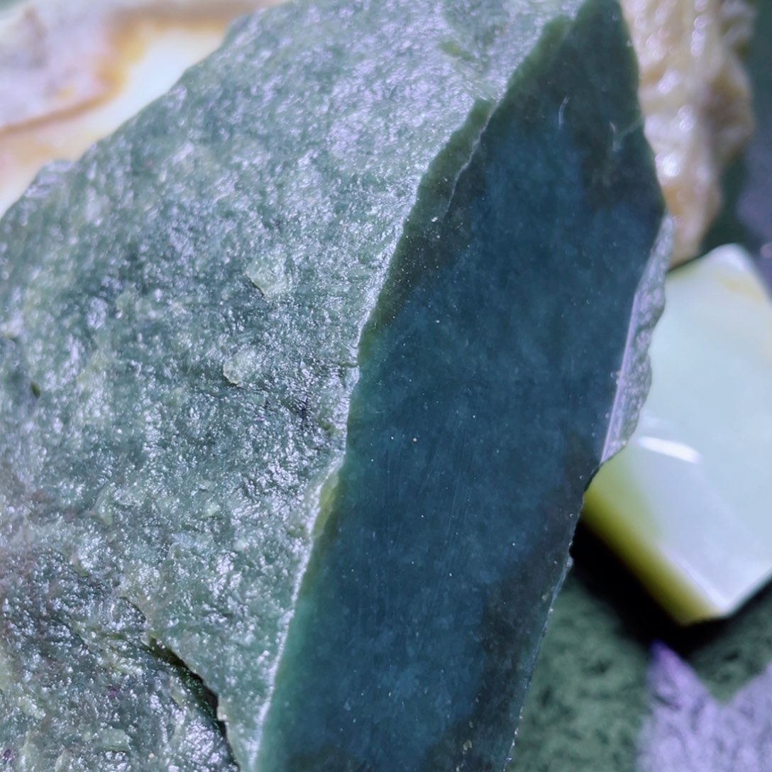 和田玉未镶嵌珠宝半成品