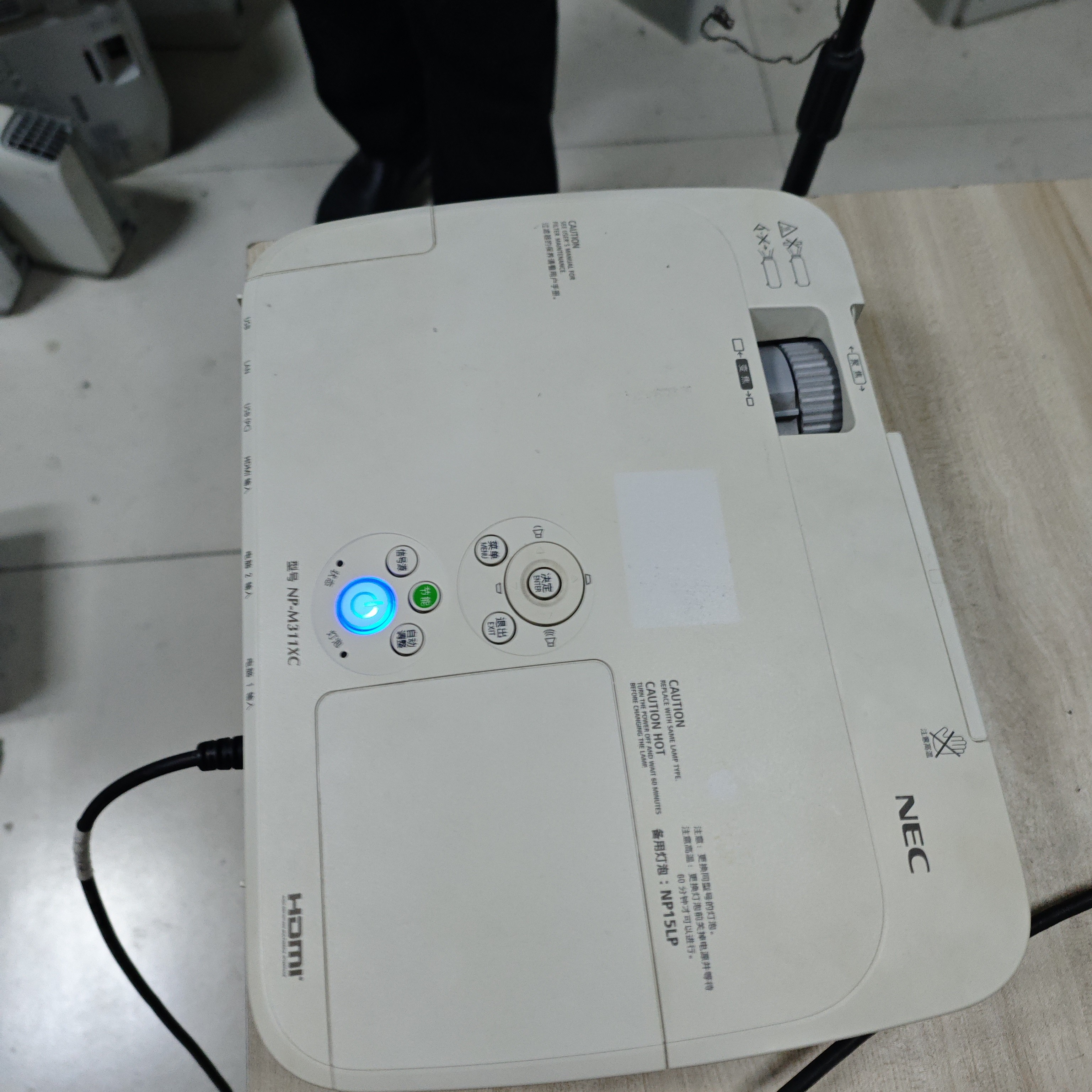 高清长焦投影仪运费到付