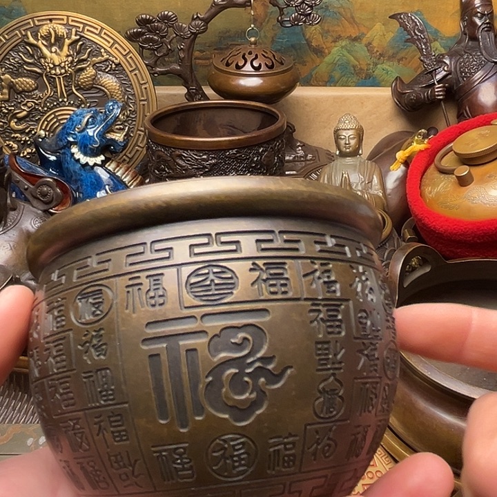 精美铜器批发档口