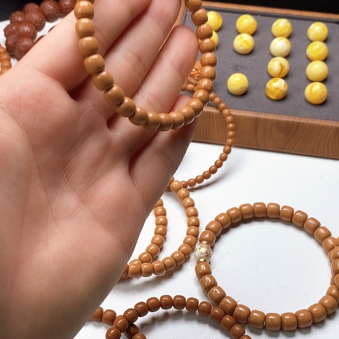 小***8吊坠桃核全品老型