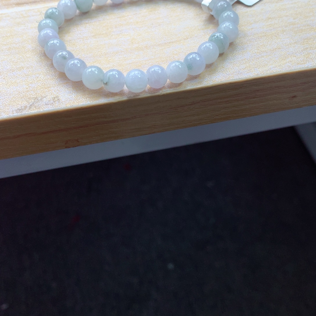 翡翠颈饰未镶嵌吊坠