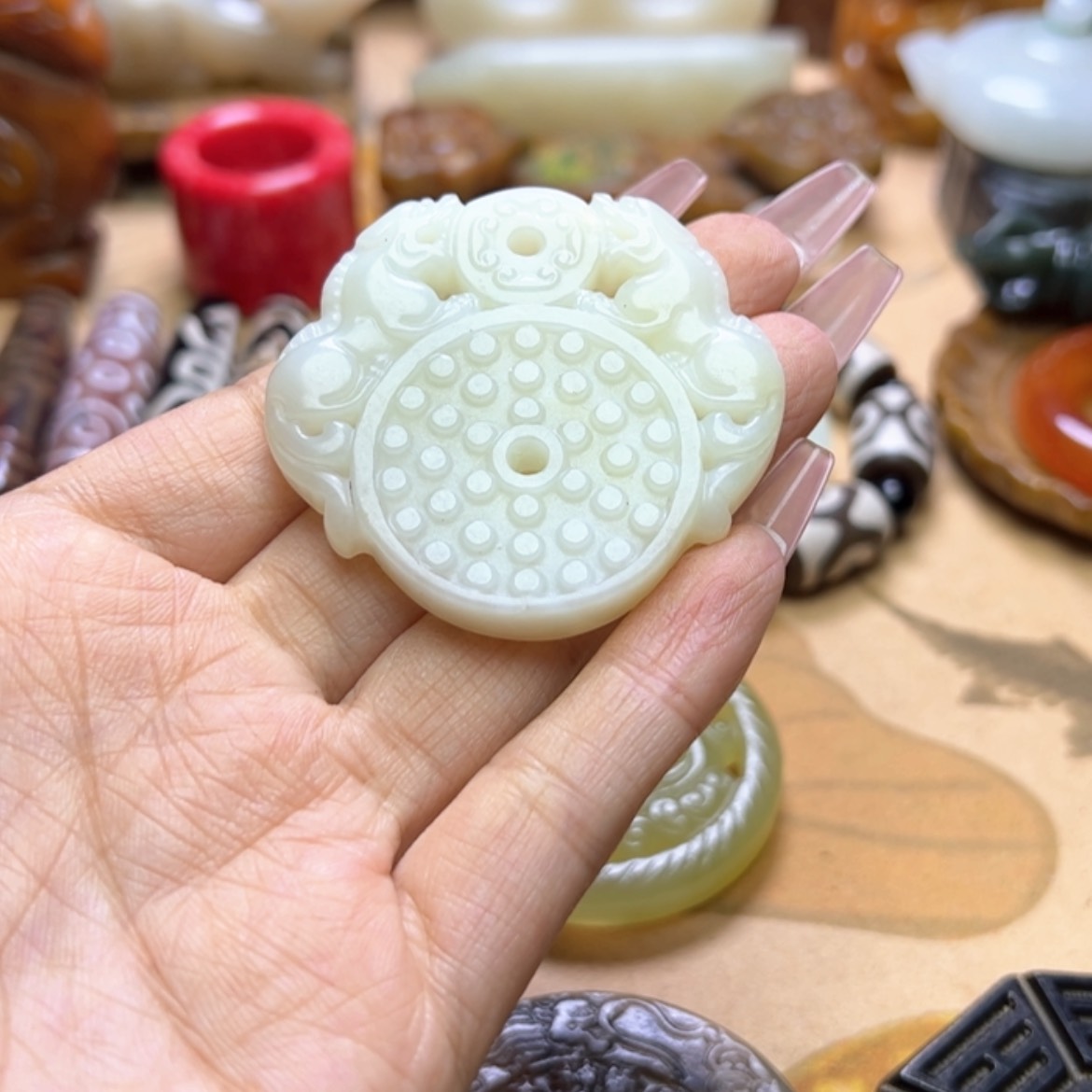 【闪购商品】蛇纹石玉颈饰未镶嵌