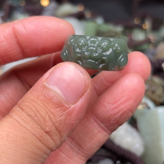 和田玉吊坠未镶嵌