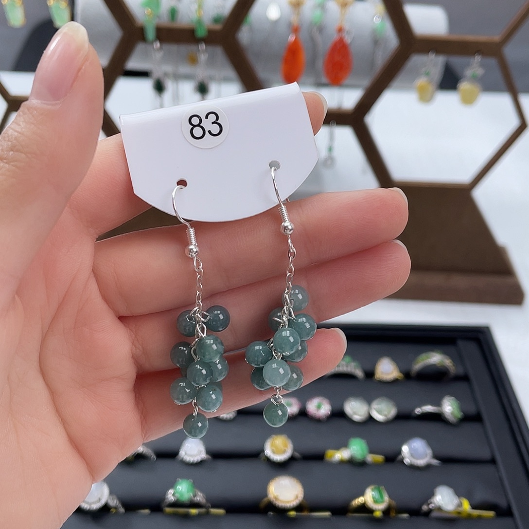 翡翠未镶嵌耳饰一物一图，以实物为准