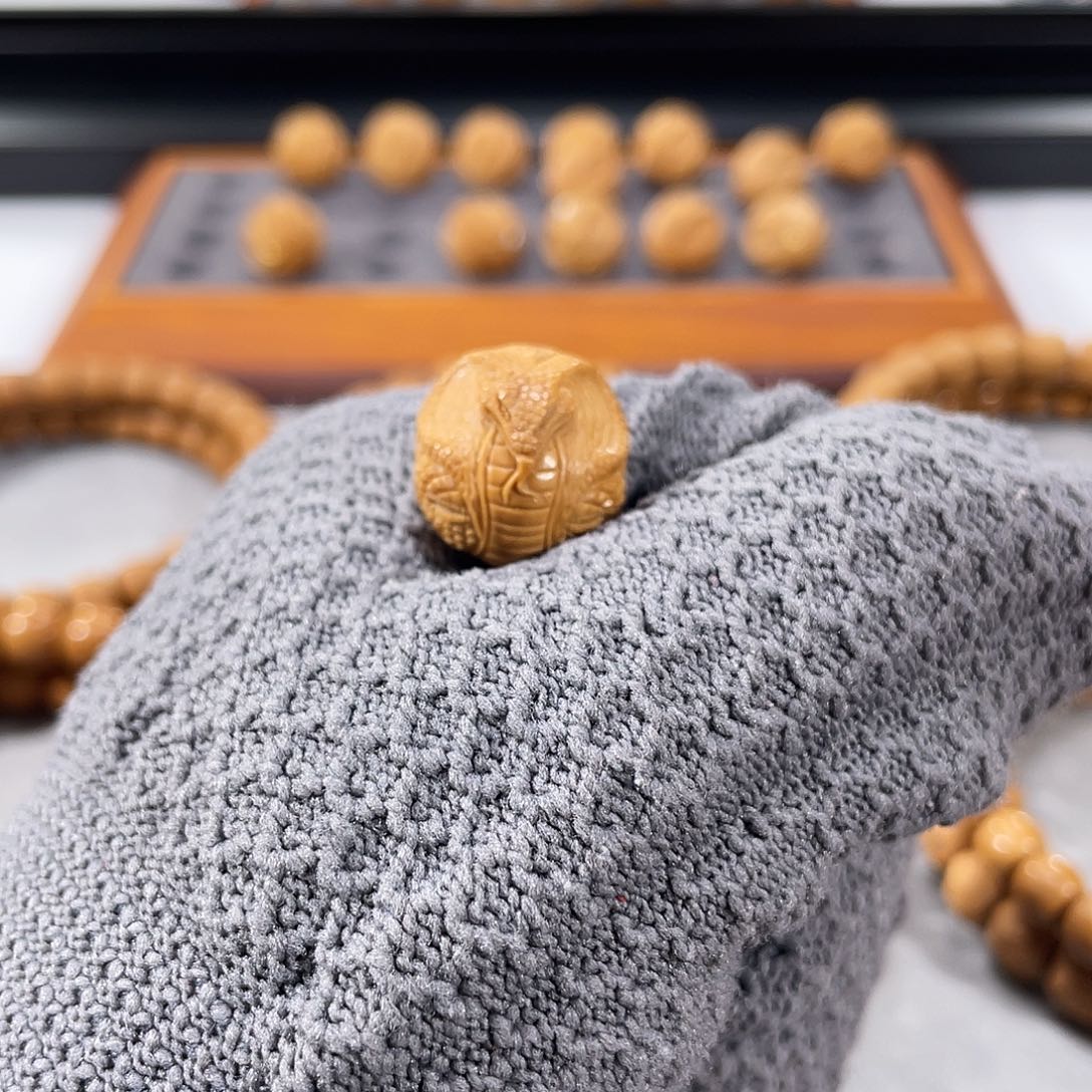 手工雕刻单籽眼镜蛇王