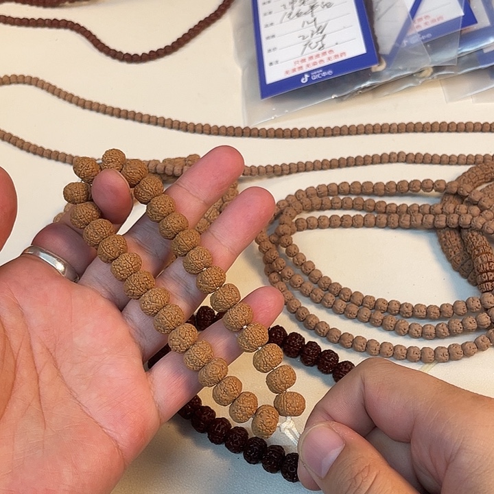 眯***儿金刚菩提手串11+龙鳞梅花毒药